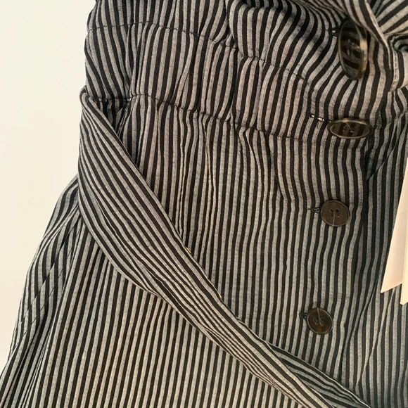 Nanushka Natchez paper bag pants in medium - Picture 15 of 15